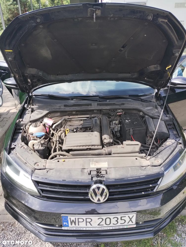 Volkswagen Jetta 1.2 TSI BMT Trendline - 5