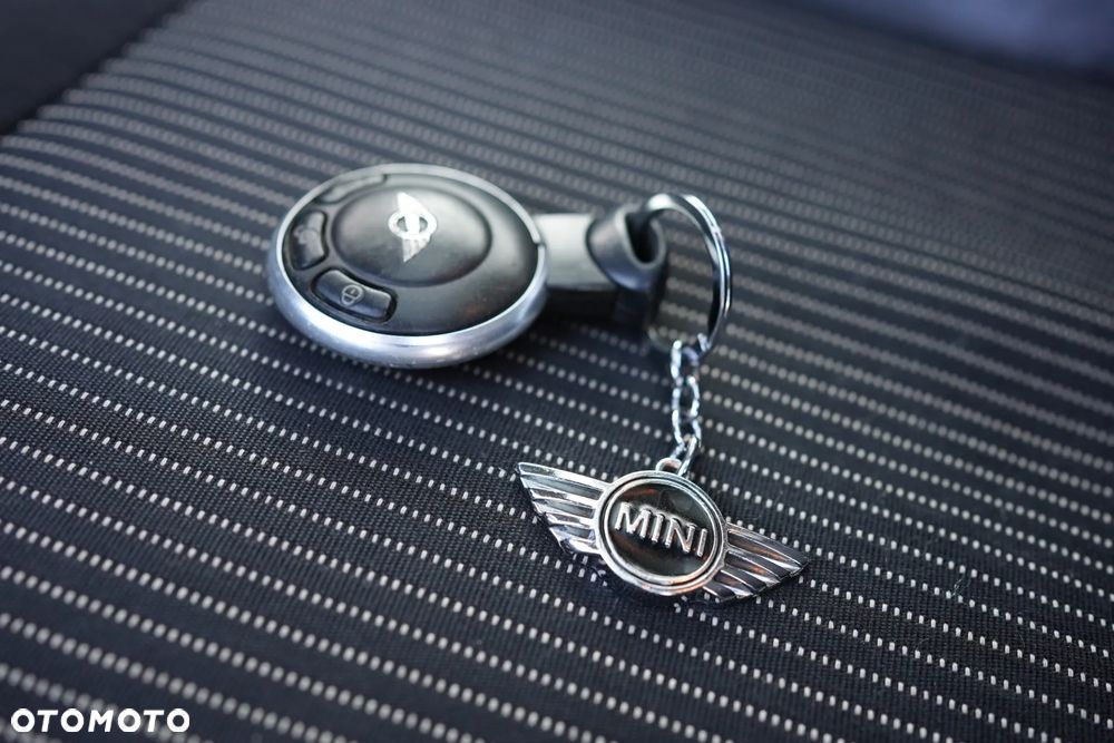 MINI Cooper Standard - 17