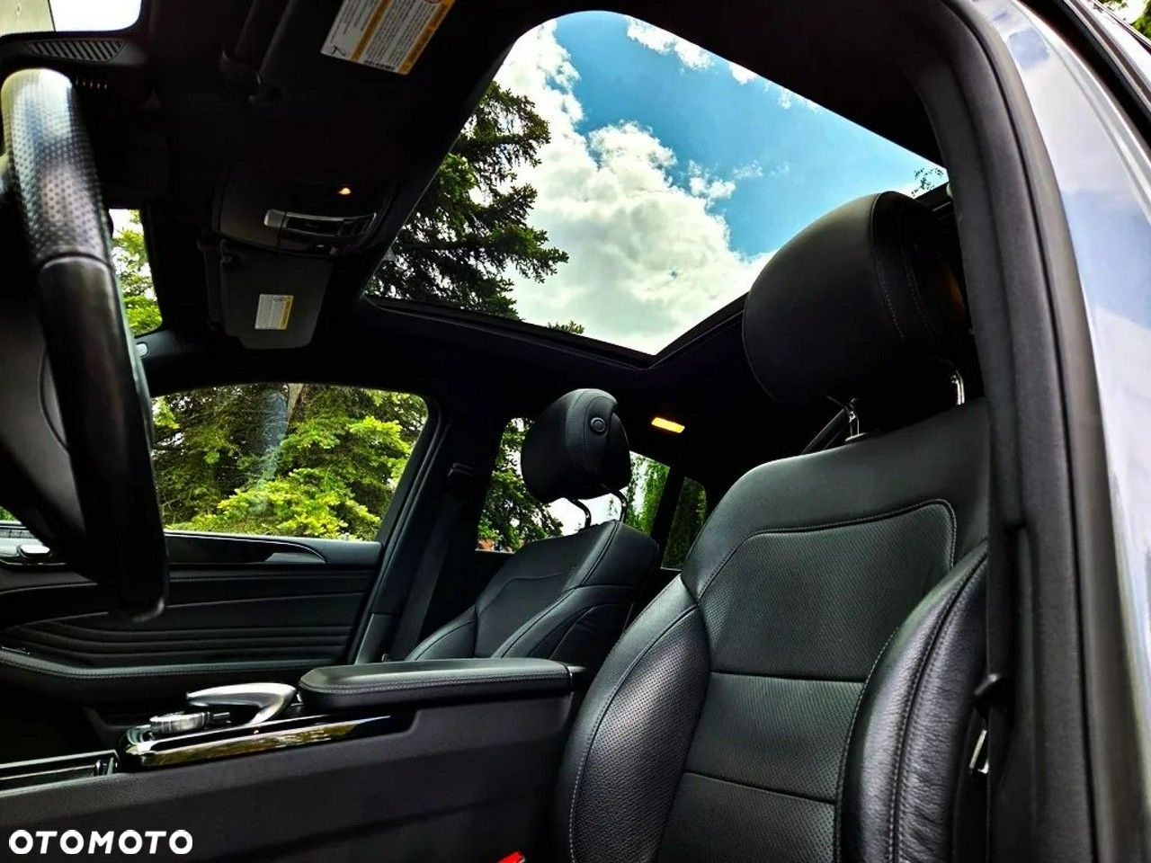 Mercedes-Benz GLE - 21