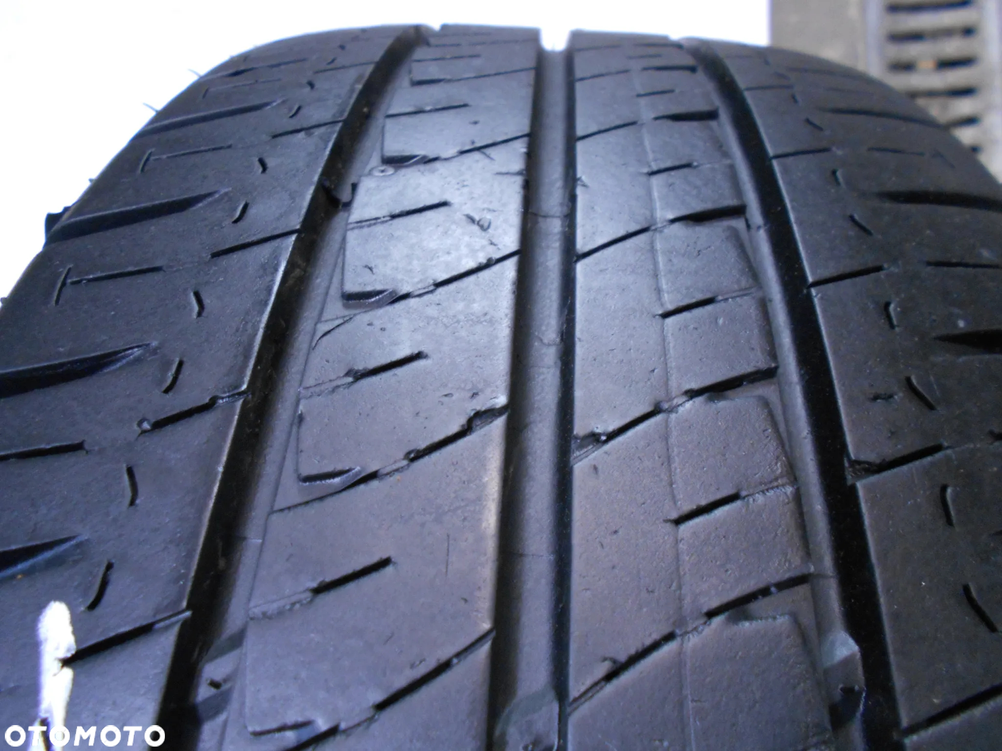 OPONA POJEDYNKA 215/65R15C GOODYEAR MARATHON CARGO DOT 1918 10MM - 2