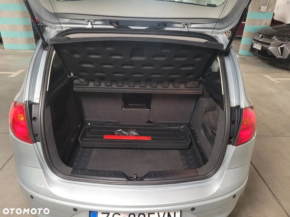 Seat Altea 1.6 Stylance - 16