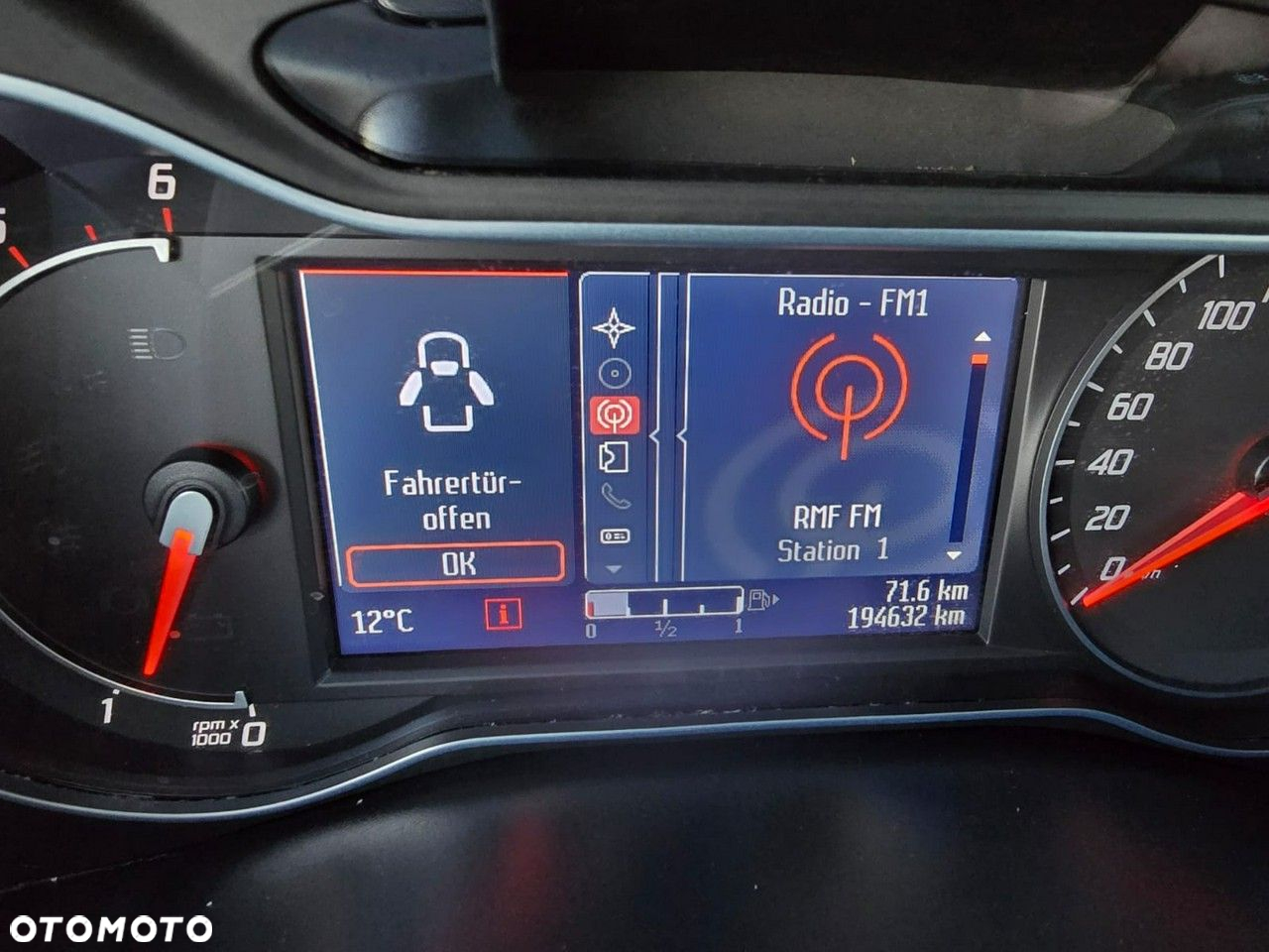Ford S-Max - 10