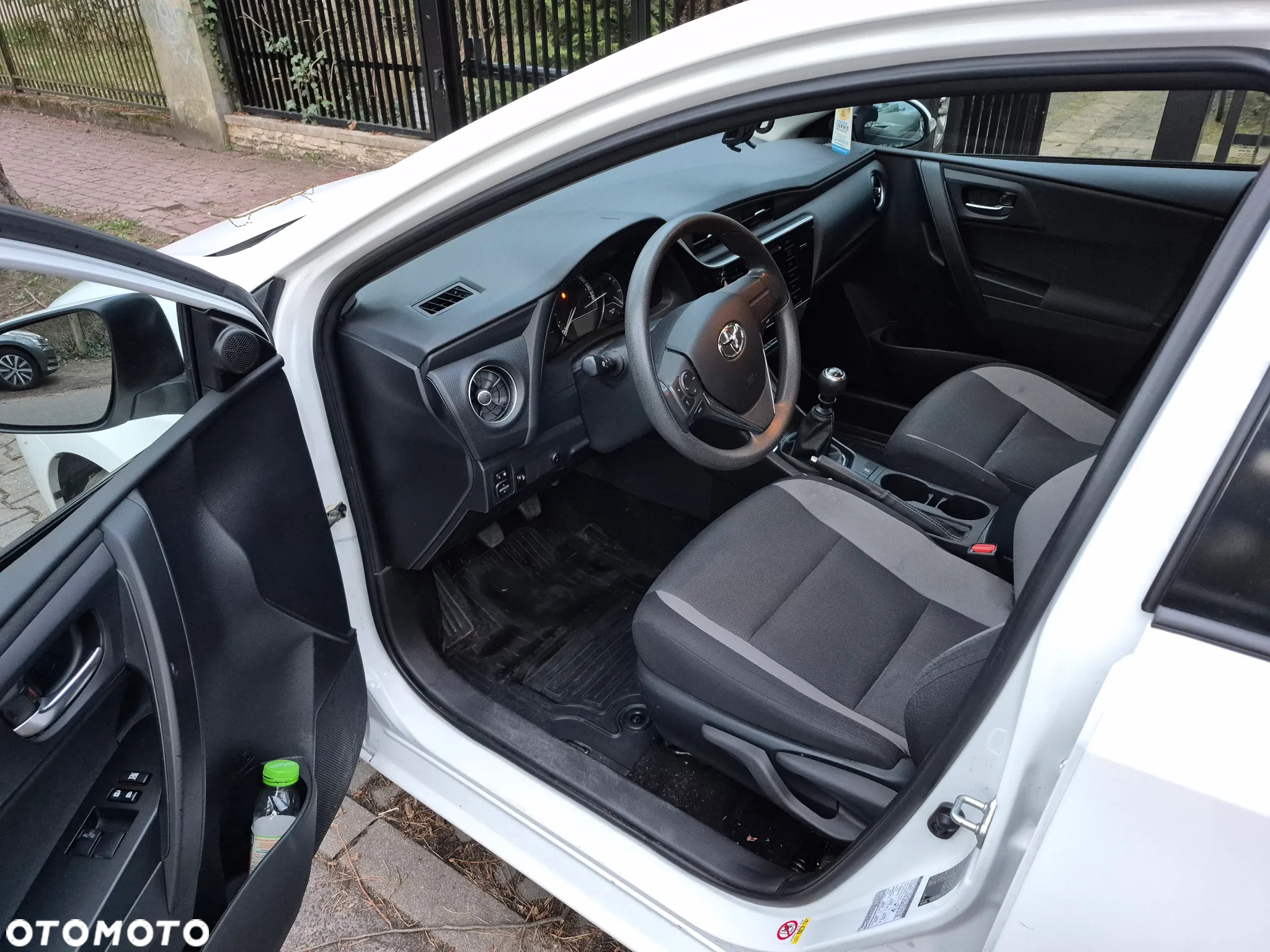 Toyota Auris 1.33 VVT-i Active - 13