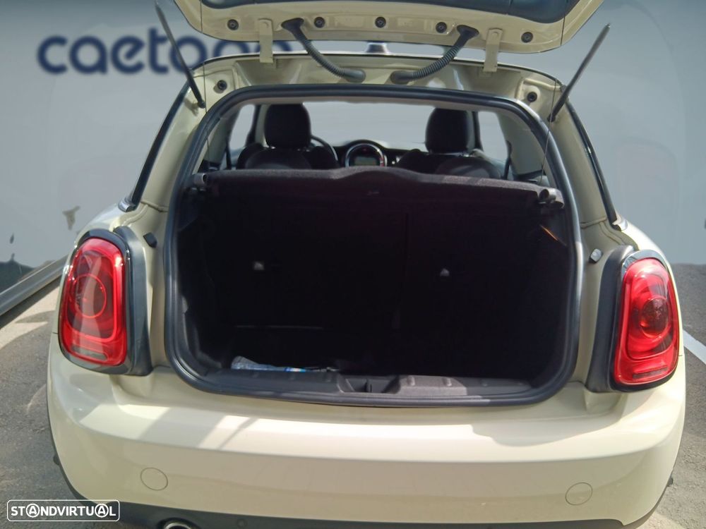MINI 3 Portas Cooper D Auto - 21