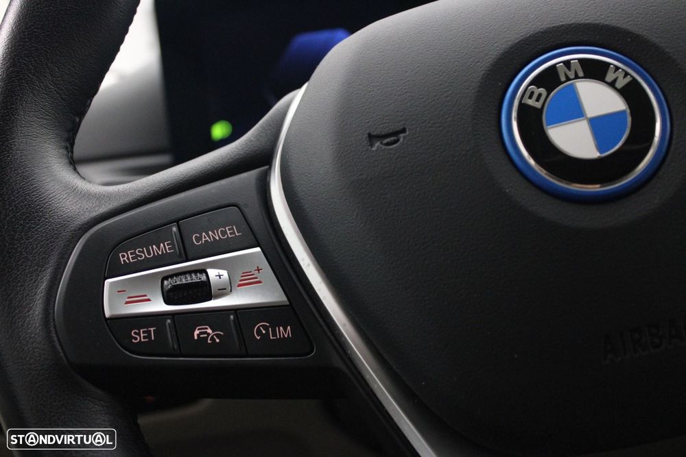 BMW i4 eDrive40 - 12