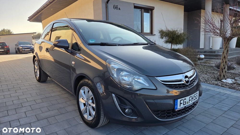 Opel Corsa 1.4 16V Energy - 12