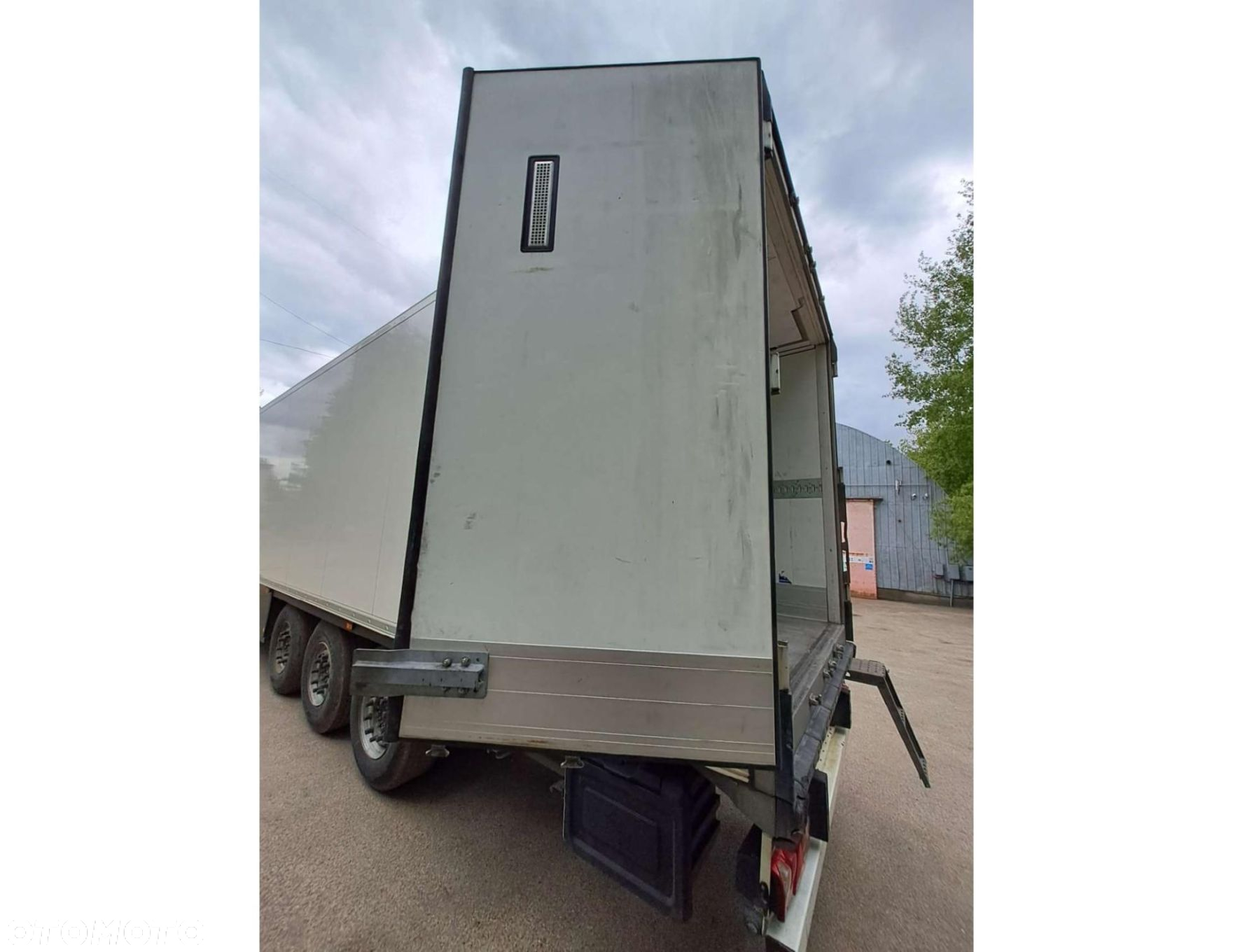 Schmitz Cargobull SKO FP 60 ThermoKing SLXi 300 - 7