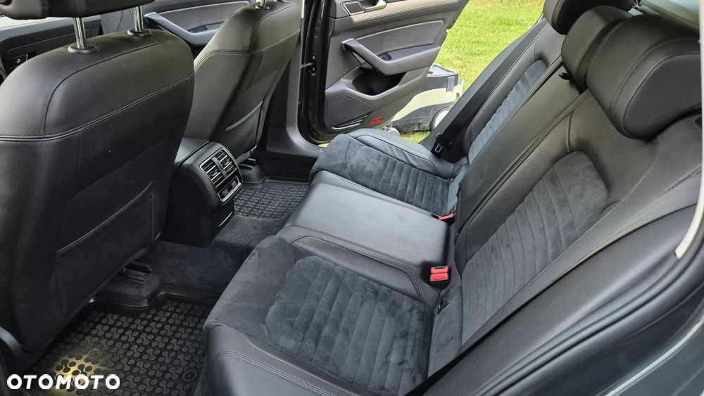 Volkswagen Passat 2.0 TDI BMT Highline DSG - 28