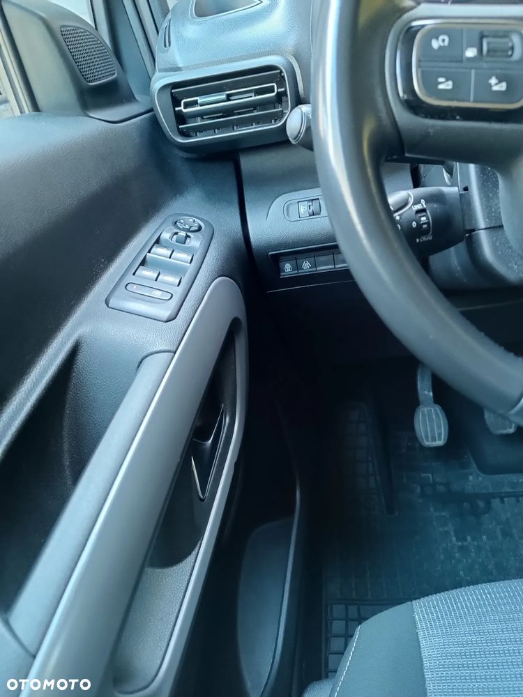 Toyota Proace City Verso Long 1.5 D-4D Family - 26