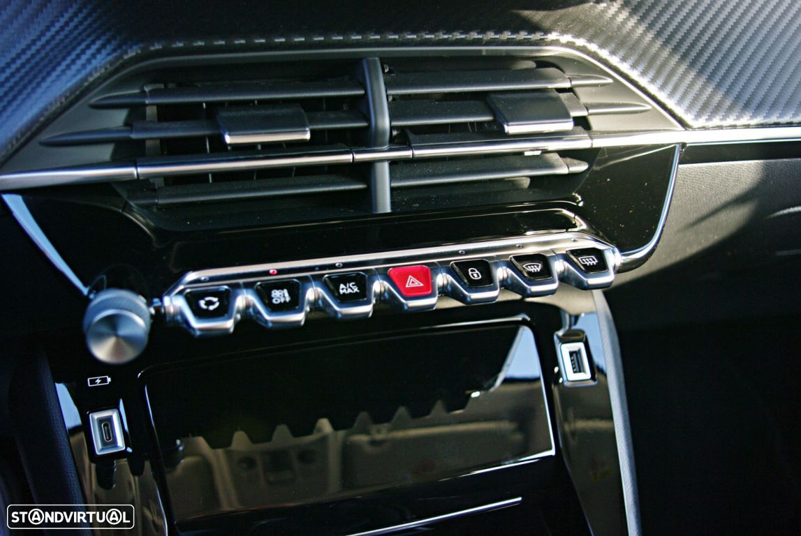 Peugeot 208 1.2 PureTech Allure - 37