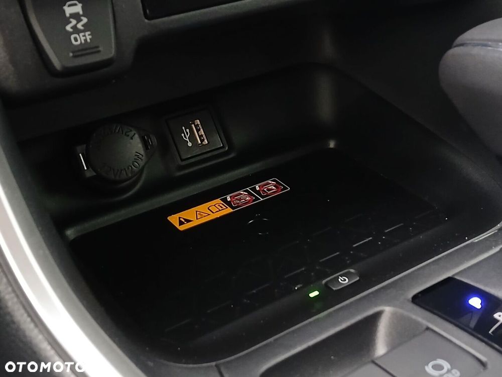 Toyota RAV4 - 24