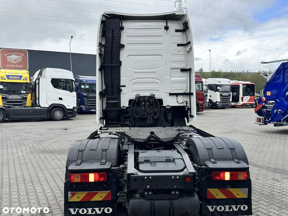 Volvo FH 4X2 460 Globetrotter XL - 8