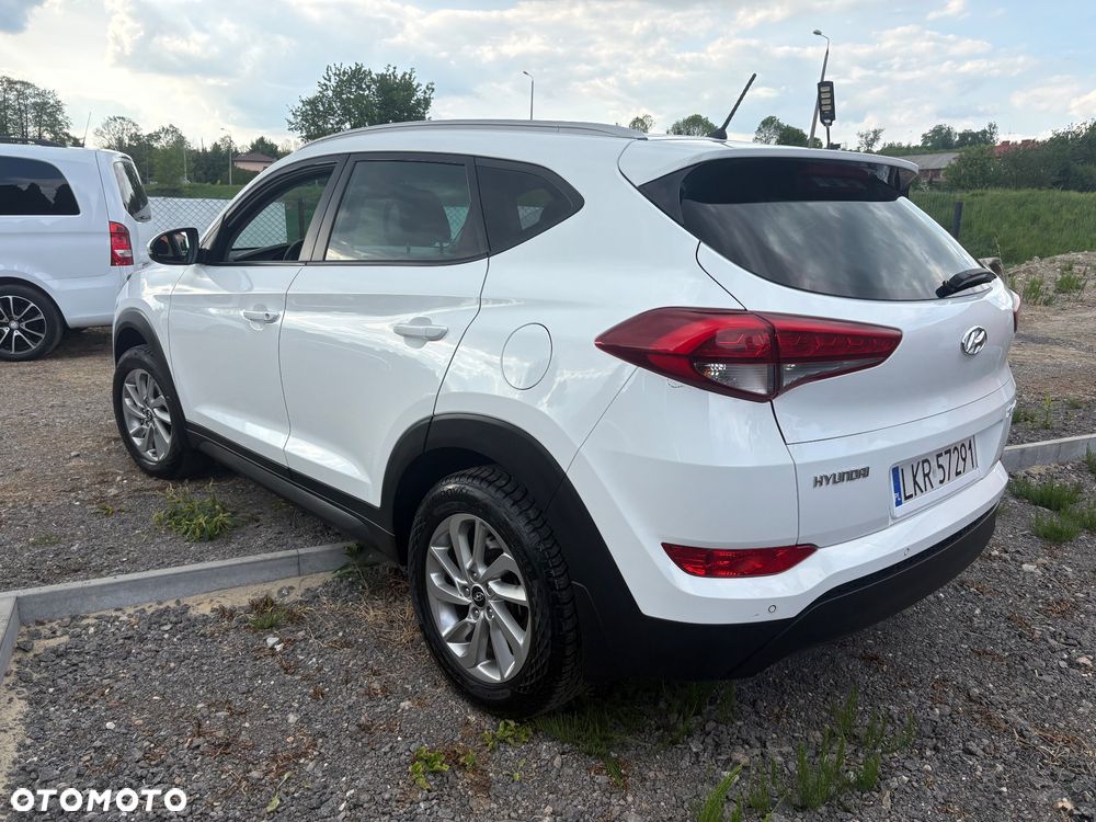 Hyundai Tucson 1.6 GDI BlueDrive Comfort 2WD - 17