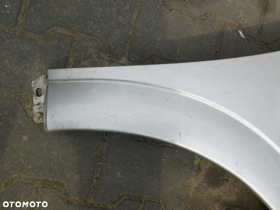 błotnik przód prawy OPEL ASTRA II Z147 - 2