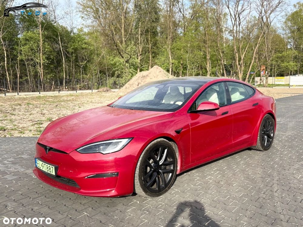 Tesla Model S Plaid - 12