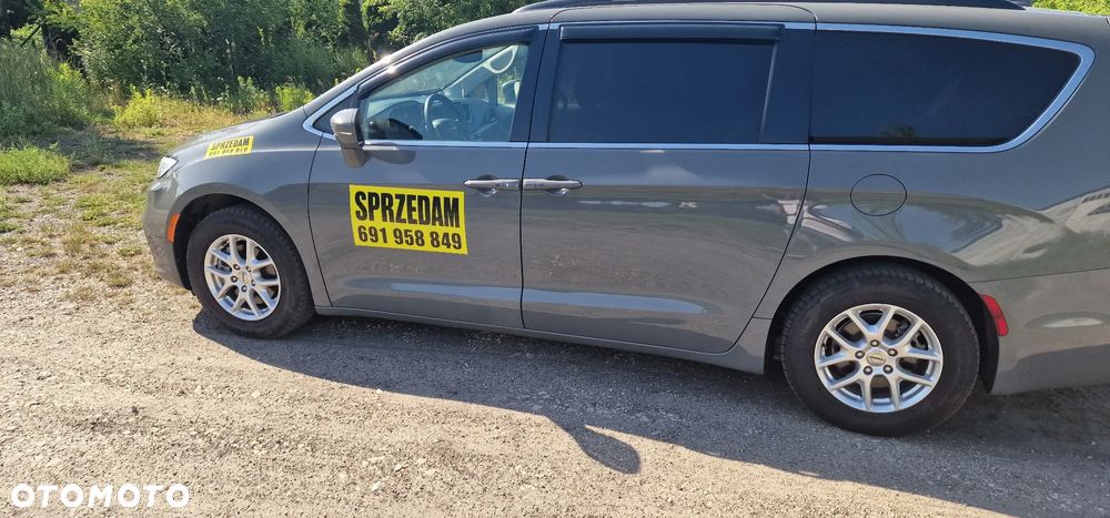 Chrysler Pacifica - 18