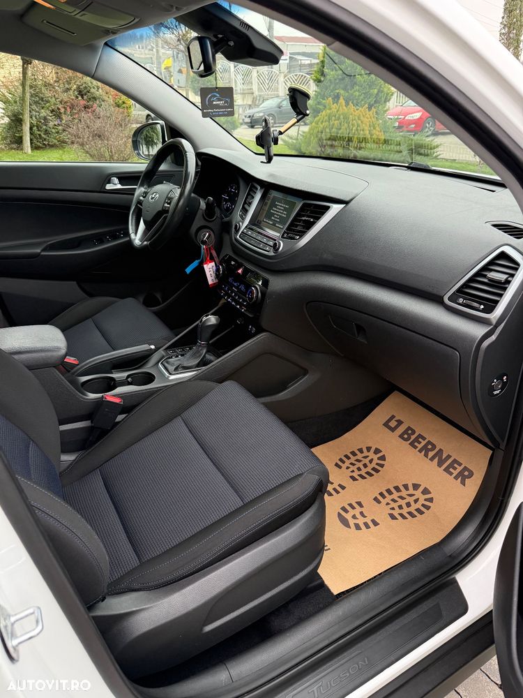 Hyundai Tucson 2.0 CRDI 4WD Automatik Premium - 15