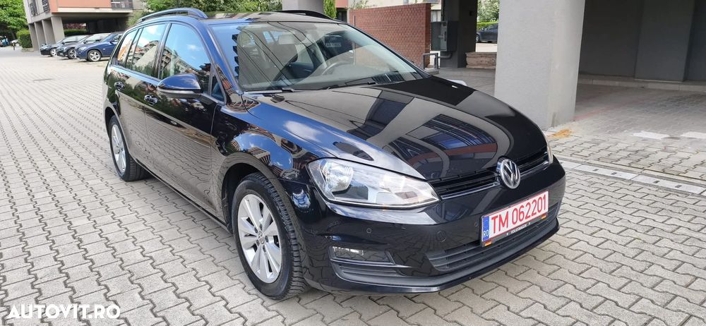 Volkswagen Golf - 2