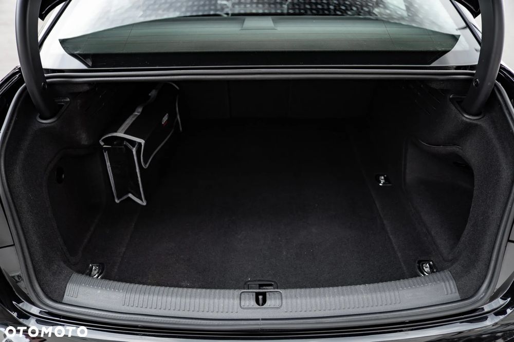 Audi A4 Limousine - 26