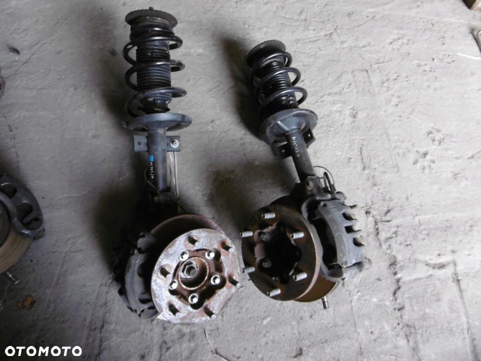 PIASTA ZWROTNICA MASTER III MOVANO NV400 L/P - 1