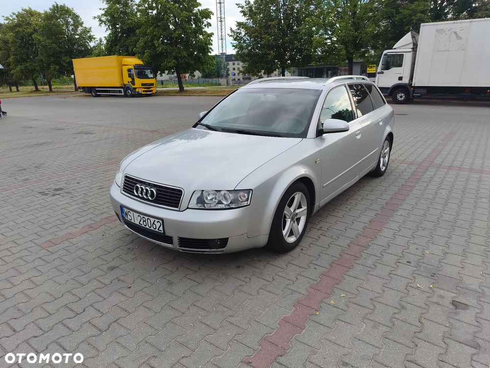 Audi A4 Avant - 1