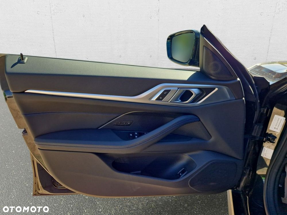 BMW i4 - 10