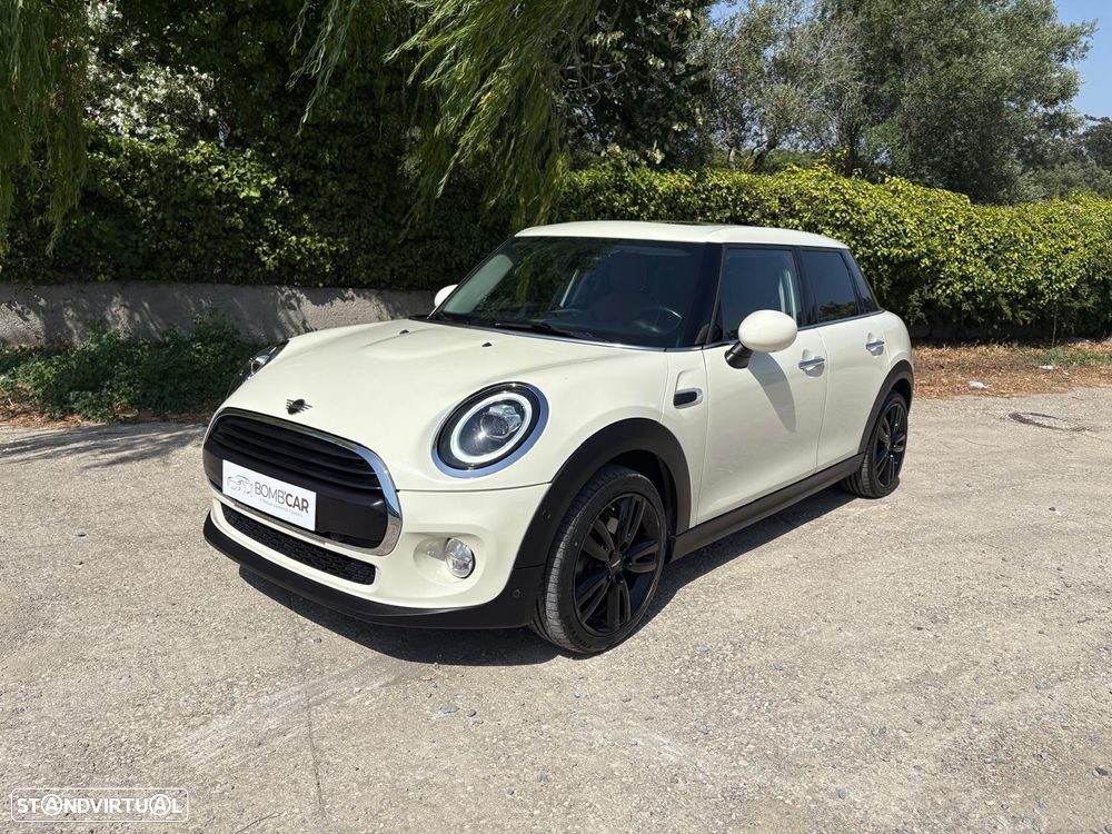 MINI 5 Portas Cooper D Aut. - 55
