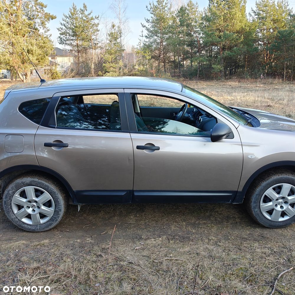 Nissan Qashqai 1.6 Visia - 4