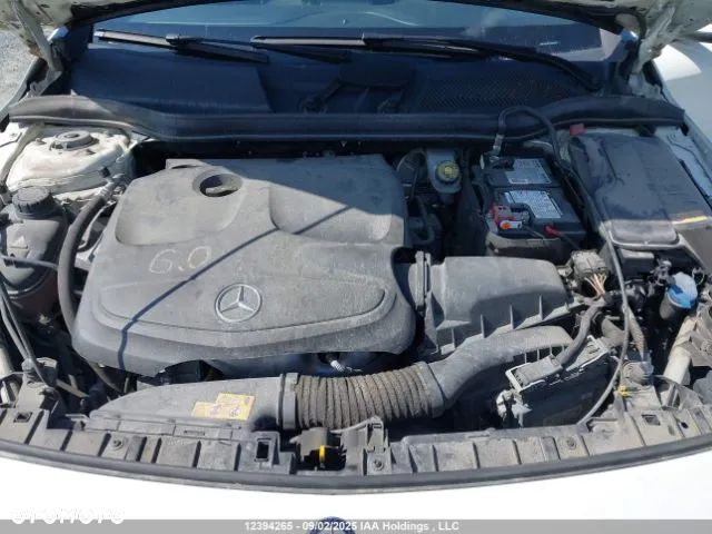 Mercedes-Benz GLA 250 4Matic 7G-DCT - 9