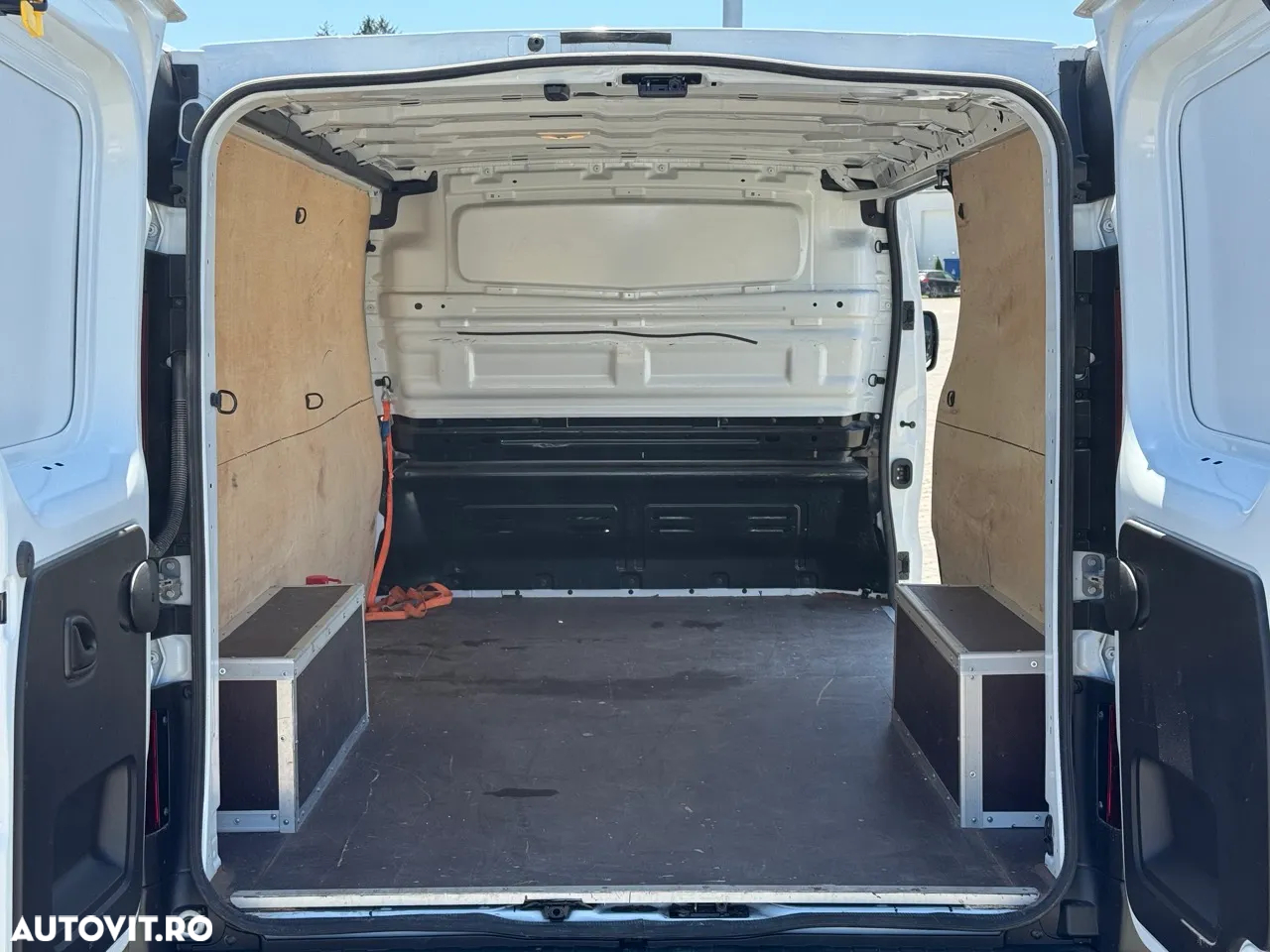 Renault Trafic - 10