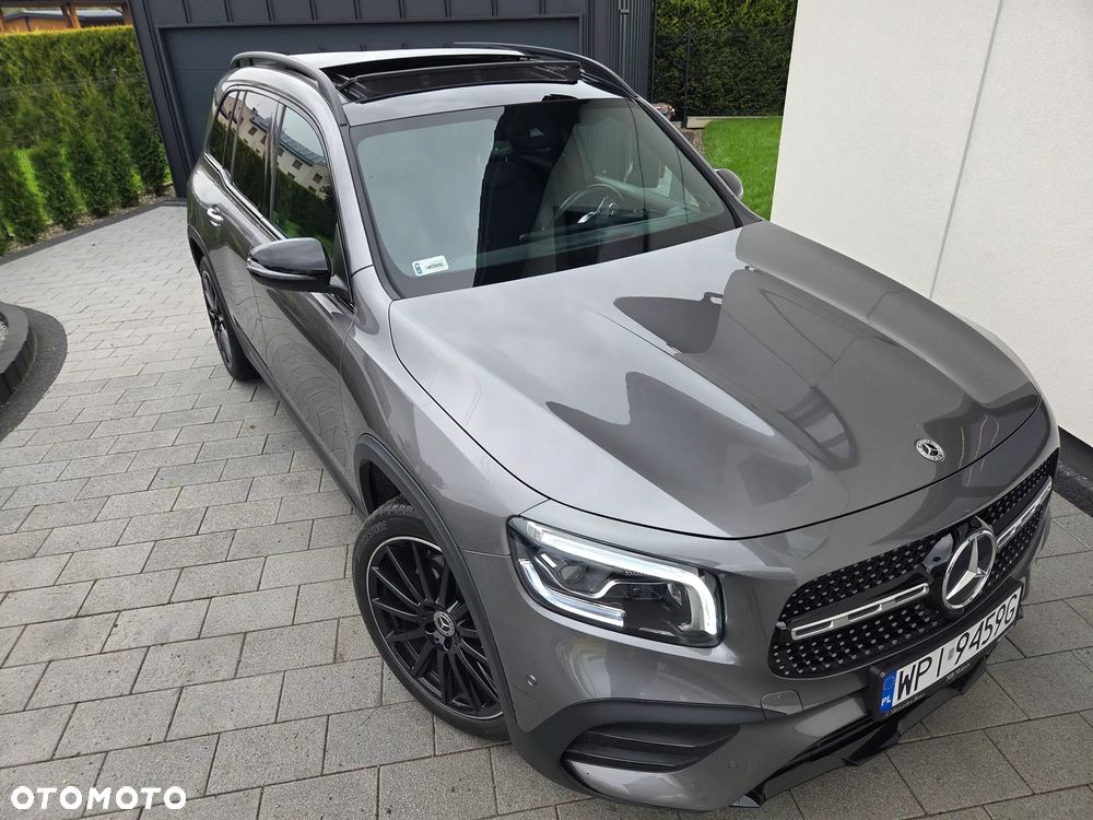 Mercedes-Benz GLB 250 4-Matic AMG Line 8G-DCT - 21