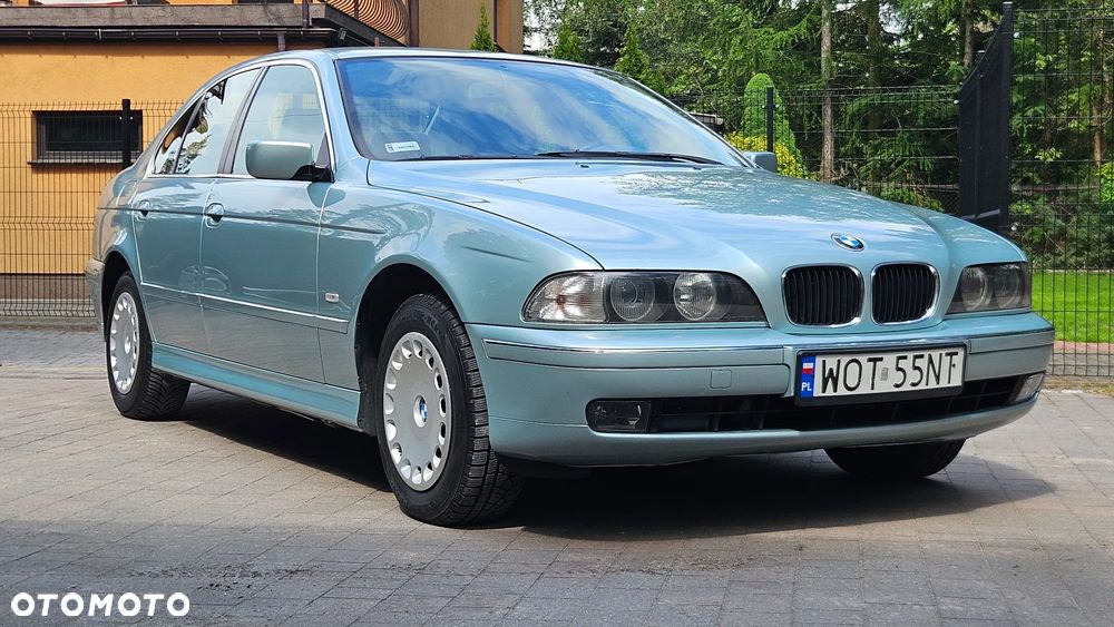 BMW Seria 5 523i - 22