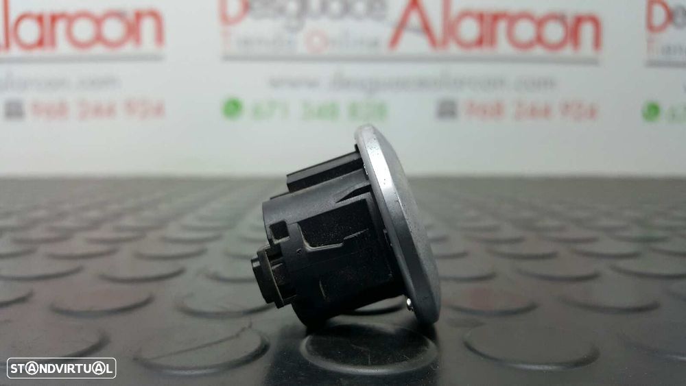 INSERIR INTERRUPTOR DE PARADA BMW SERIE 1 BERLINA (E81/E87) 118D - 3