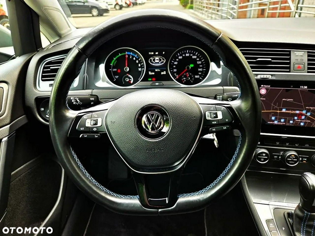 Volkswagen Golf e-Golf - 13