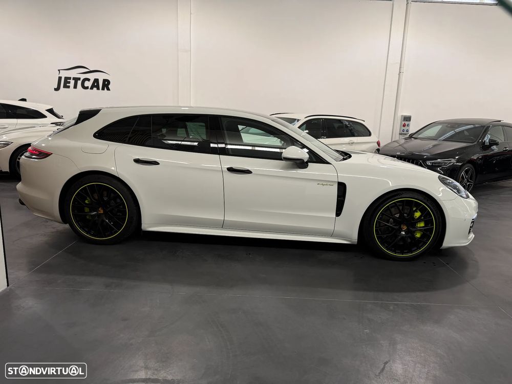 Porsche Panamera Sport Turismo 4 E-Hybrid Platinum Edition - 12