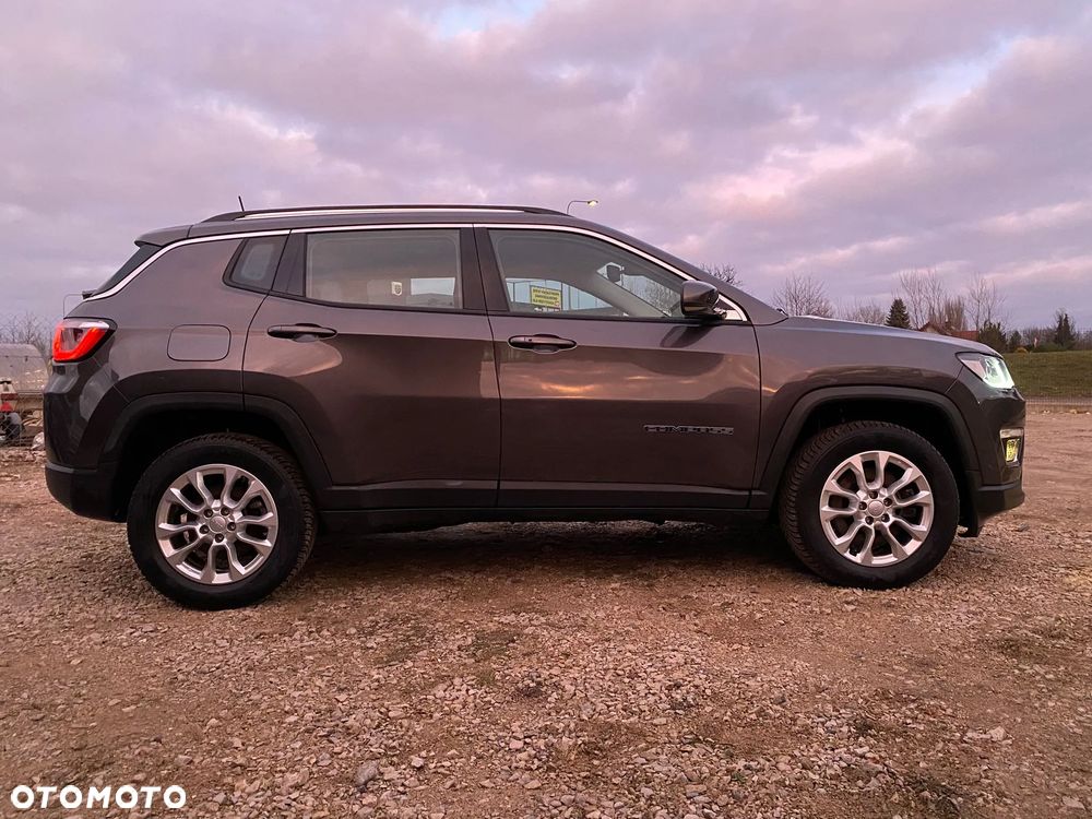 Jeep Compass 1.3 T-GDI 4xe PLUG-IN HYBRID Automatik Limited - 8