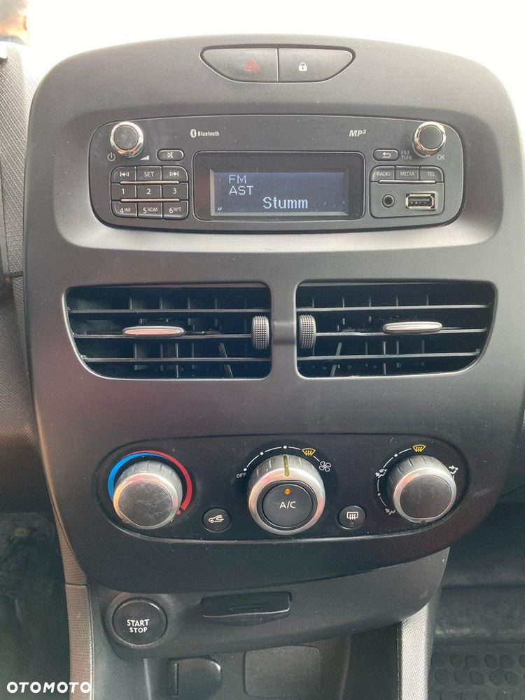 Renault Clio 1.2 16V 65 Authentique - 9