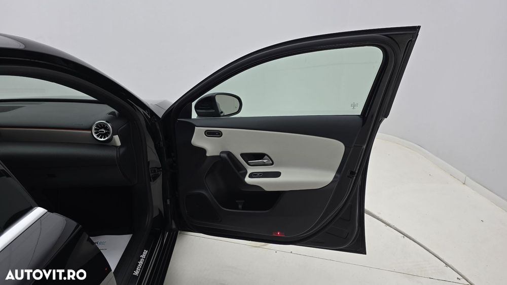 Mercedes-Benz A - 18