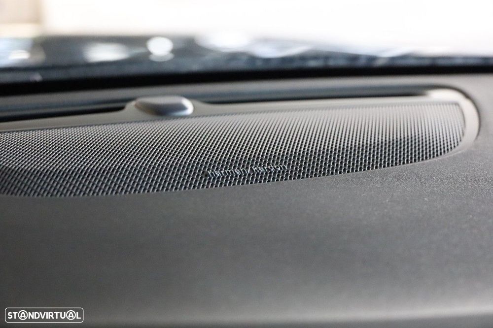 Volvo V60 2.0 T6 AWD TE Plus Bright - 33