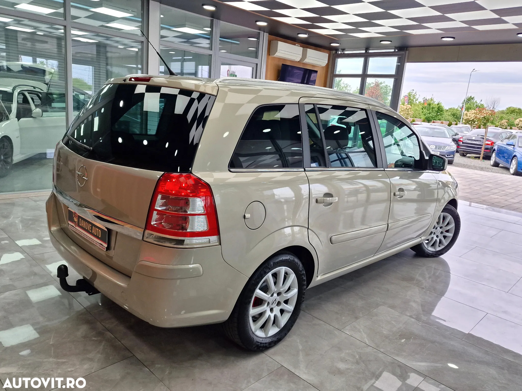 Opel Zafira 1.6 Cosmo - 5