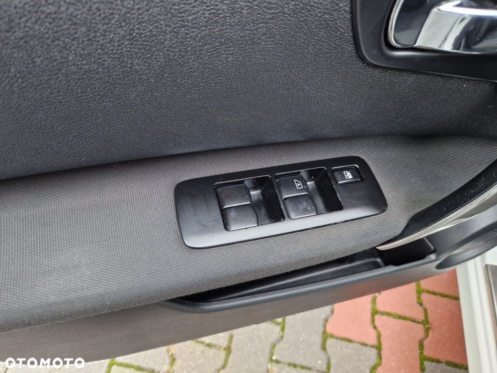 Nissan Qashqai+2 - 11