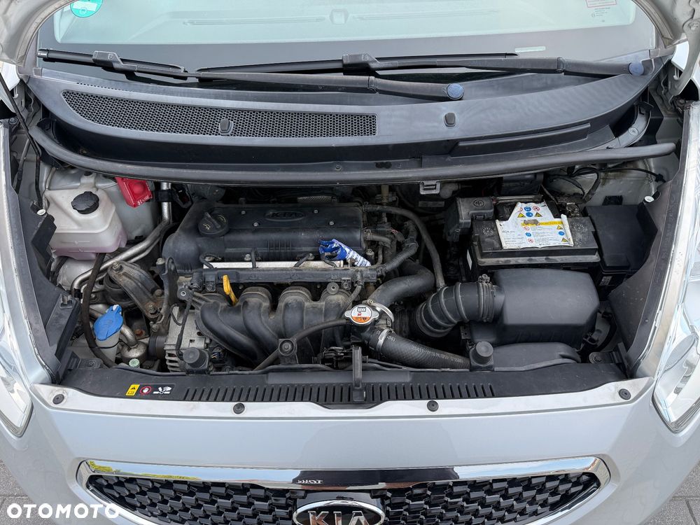 Kia Venga 1.6 CVVT ISG Vision - 35