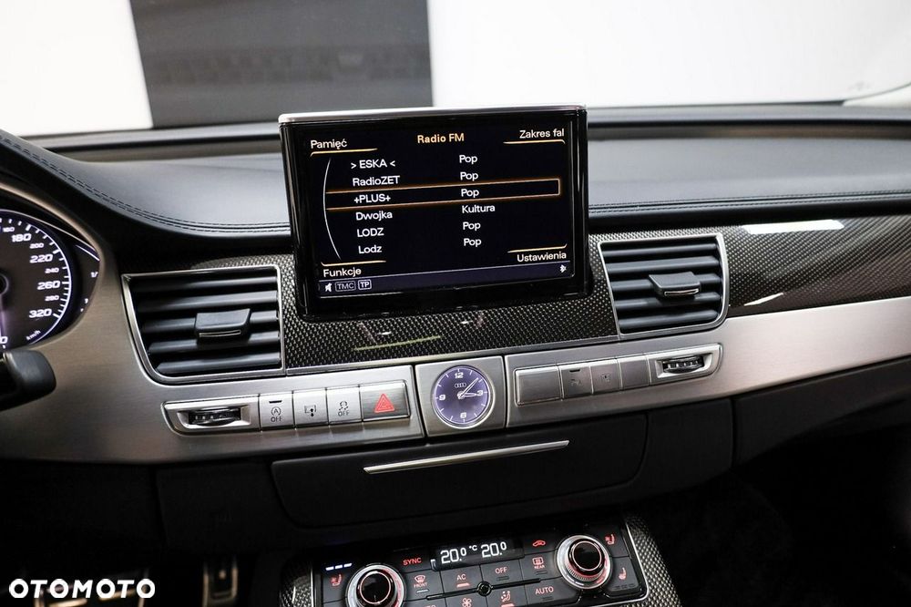 Audi S8 - 20