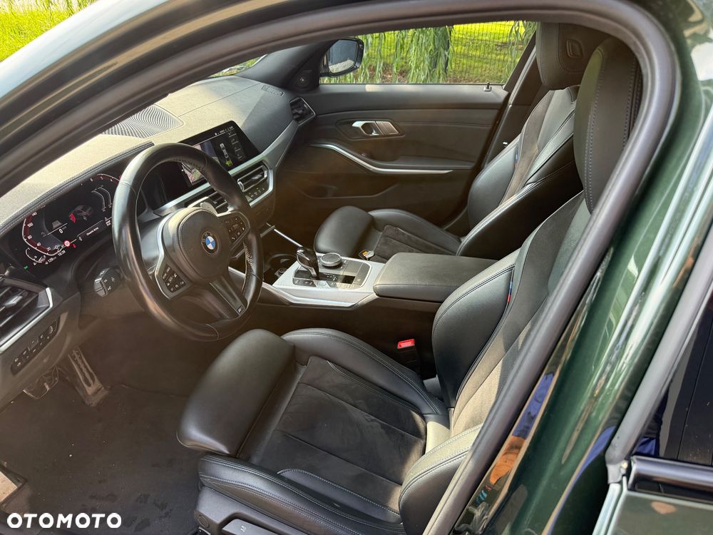 BMW Seria 3 330i xDrive M Sport sport - 31