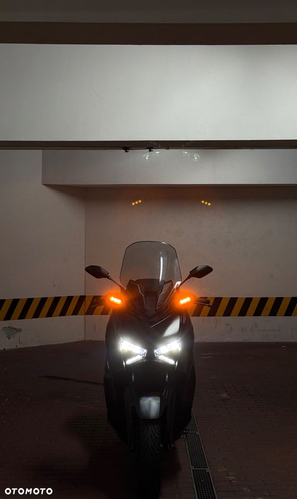 Yamaha X-max - 25