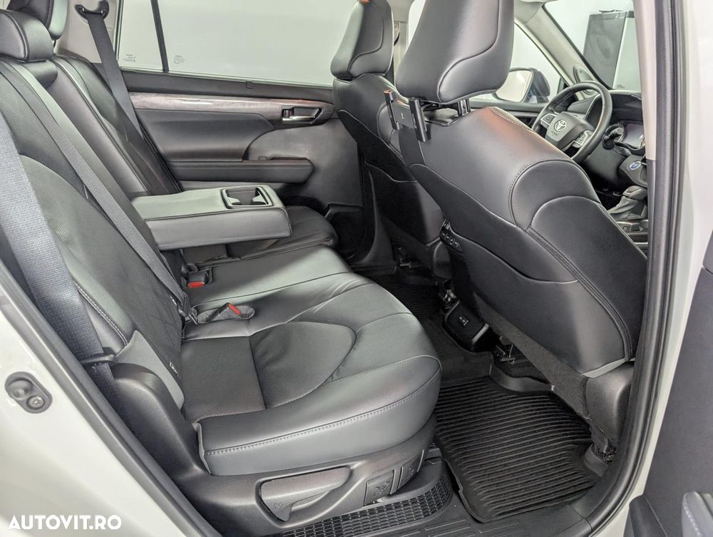 Toyota Highlander 2.5 L Hybrid Dynamic Force 248CP Luxury Pearly - 16