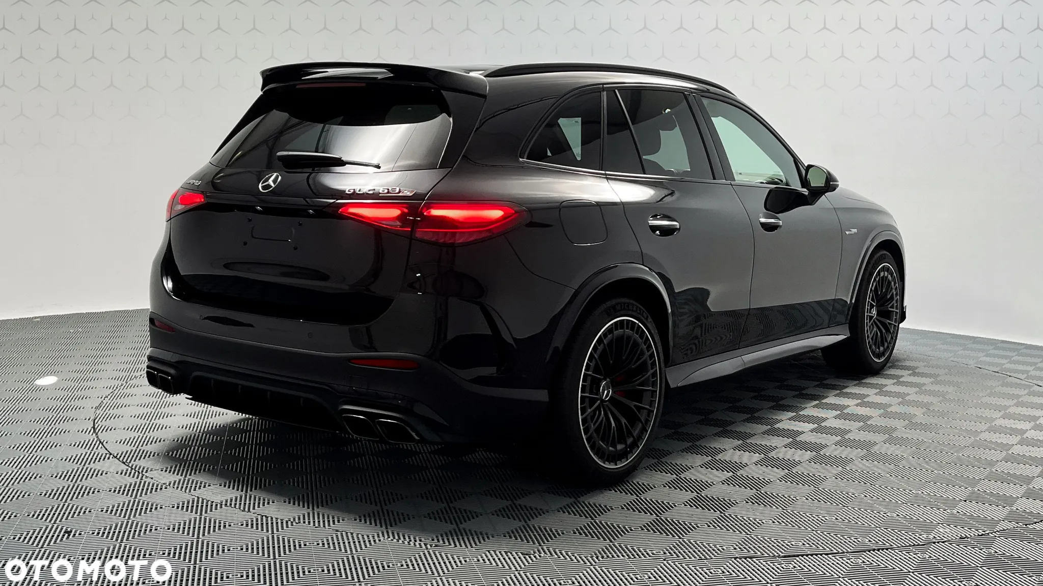 Mercedes-Benz GLC AMG 63 S E Performance 4-Matic PHEV - 3