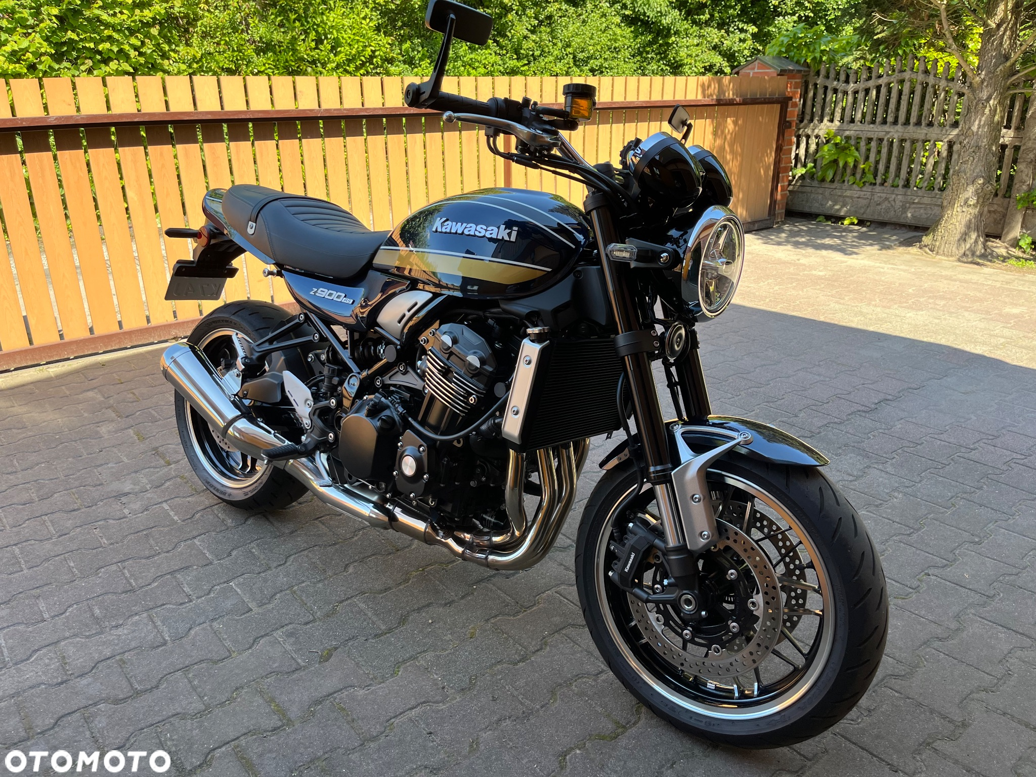 Kawasaki Z 900 RS - 15