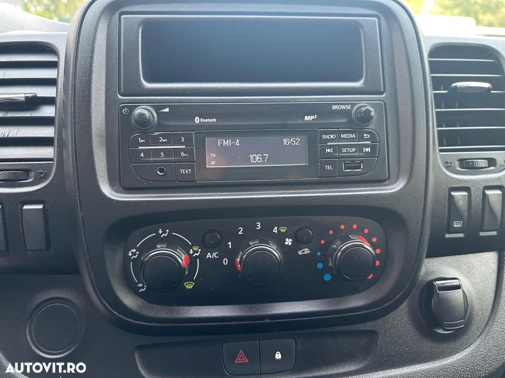 Renault Trafic - 14