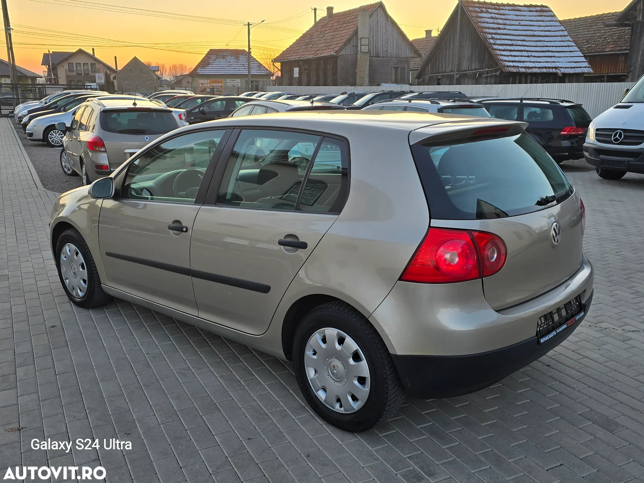 Volkswagen Golf - 3